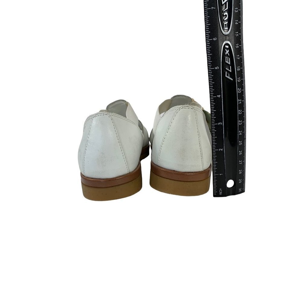 Earth Shoe Women's White Sandals - Picture 8 of 8
